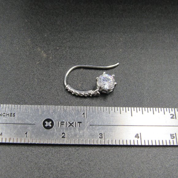 Sterling Silver Small Simple Style CZ Earrings Vintage - Picture 6 of 7